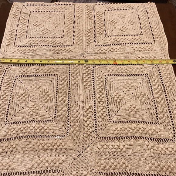 Vintage Handcrafted Crochet Table /Dresser Runner - Picture 2 of 9